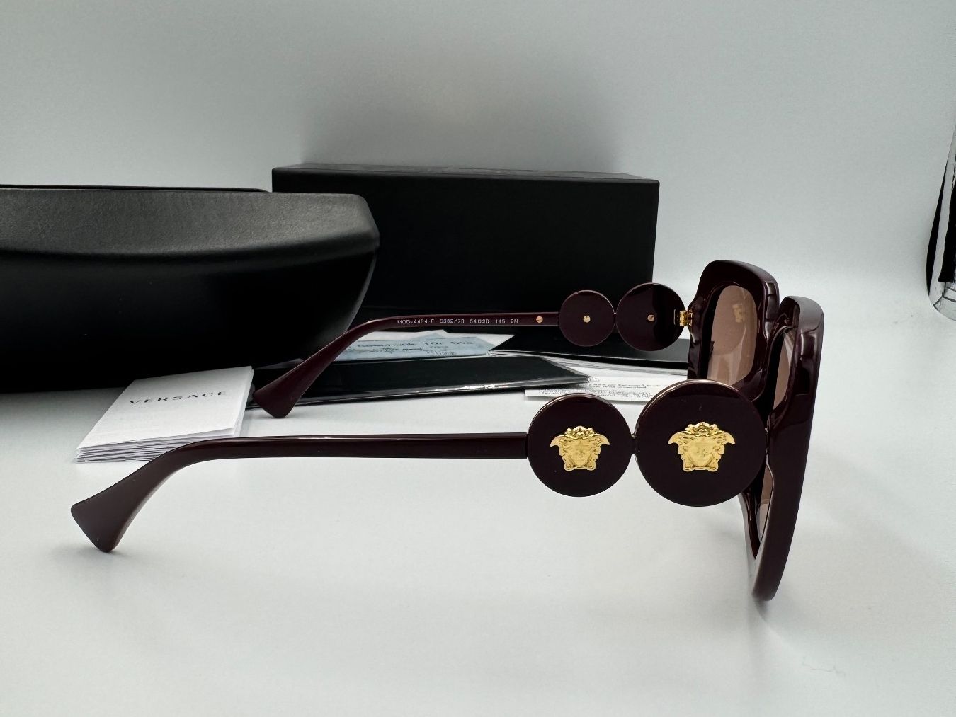 Versace Occhiali & Lenti: Versace Sonnenbrille Medusa Logo – Nuovo e nell'imballaggio originale da Wiedlisbach venduto da Sistershop 3