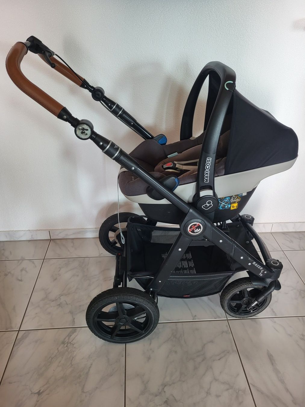 Hartan Carrozzine: Hartan Kinderwagen – Usato da Baar venduto da Xmau 1