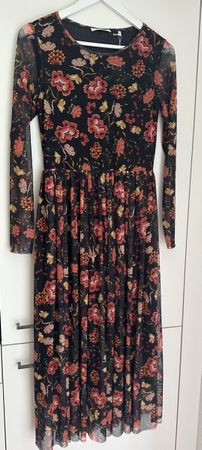 Rich&Royal Kleid, Grösse 36, Blumenmuster, Herbst Chic!