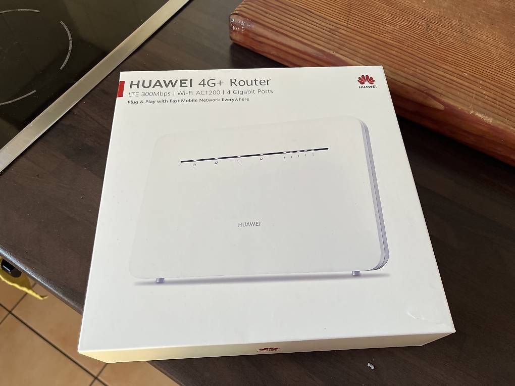 Modem & Router: Routeur 4G+ Huawei – Usato da Palézieux venduto da anaisH