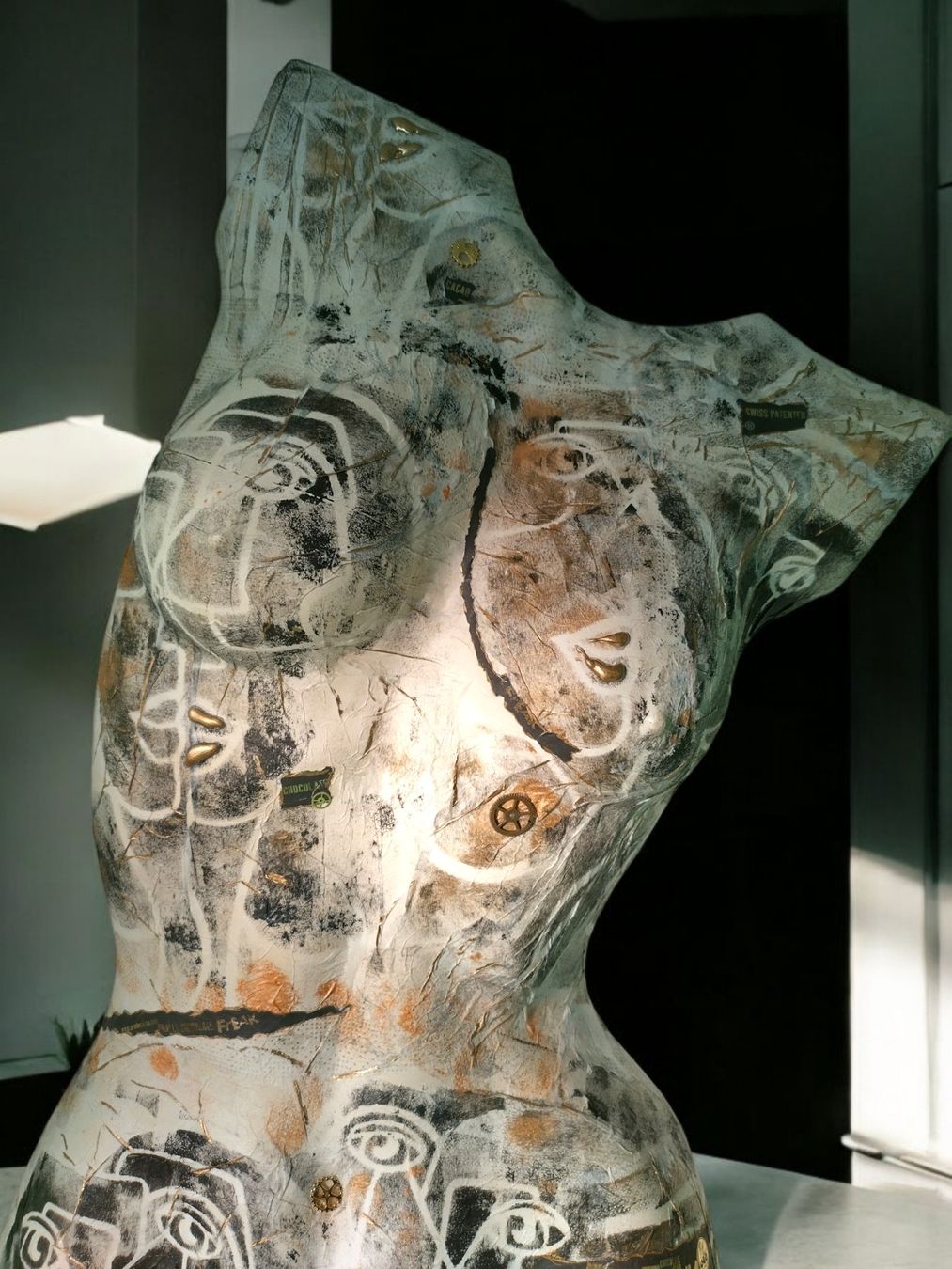 Statuette: Art Moé – Usato da Zürich venduto da Zuerichparis08 3