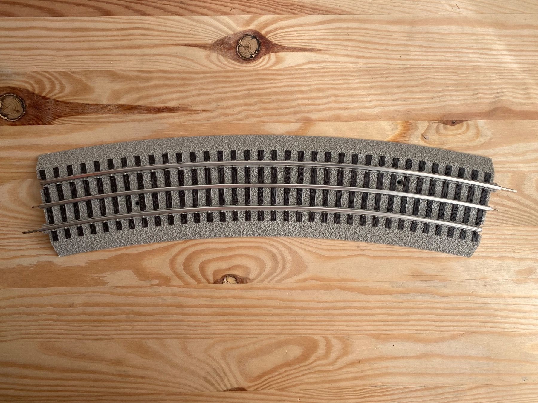 Lionel Modellini di ferrovie: Lionel Fastrack O-72 Full Curve – Nuovo e nell'imballaggio originale da Luzern venduto da fairflip