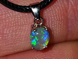 Natürlicher Australischer Dark Crystal Opal Silber-Anhänger