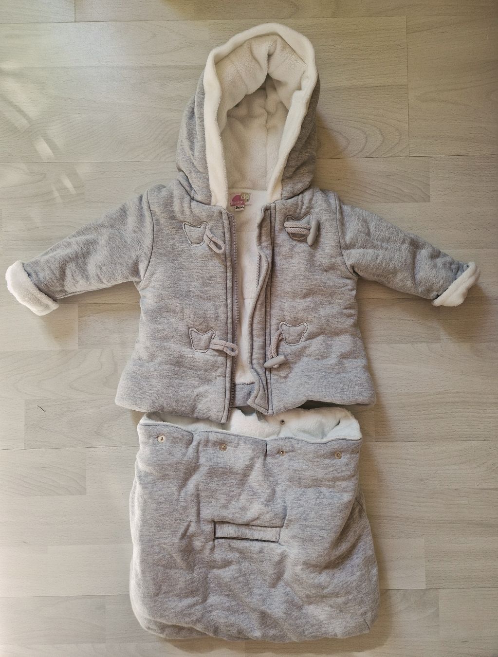 Babyanzüge: Warm suit for baby - 3 months – Gebraucht aus Epalinges von ros_7sdh 3