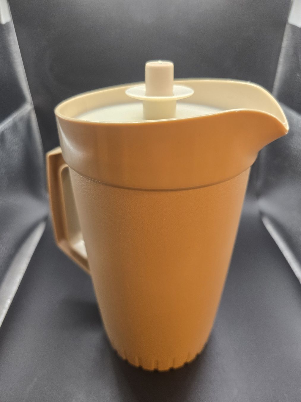 Vintage Tupperware aus Kunststoff, Retro Look der 70er (Gebraucht) in ...