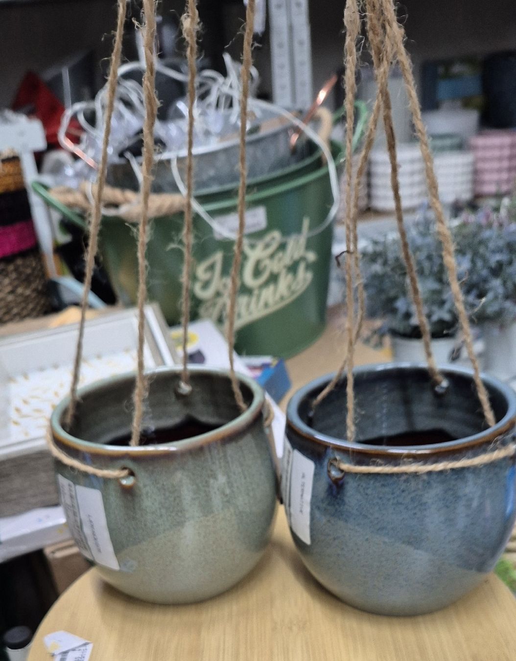 Vasi per fiori: 2xHänge-Blumentopf Keramik  neu – Nuovo (secondo la descrizione) da Turbenthal venduto da Lilly7407 1