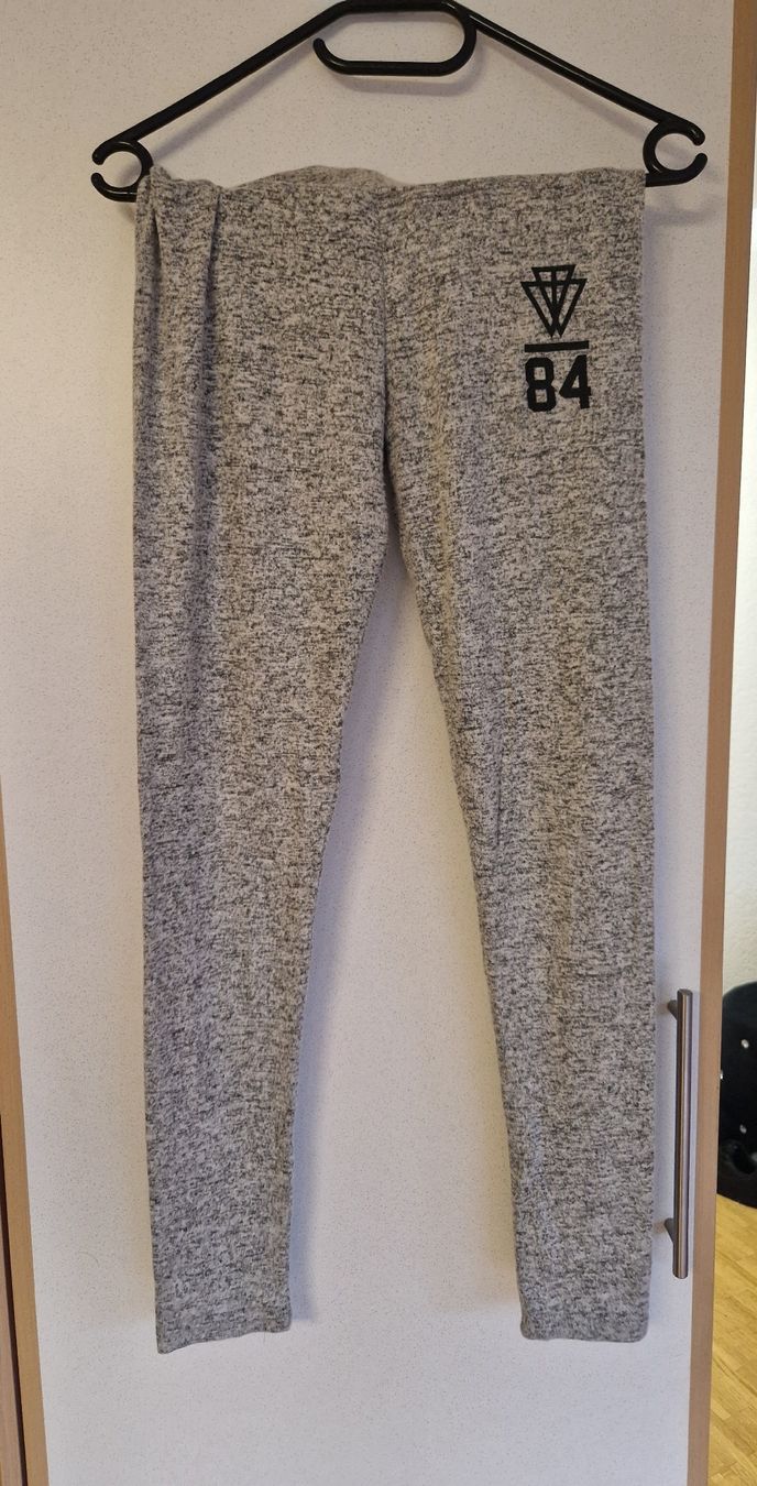 Leggings: leggings training pantalon gris wiggle taille 36 – Neu (gemäss Beschreibung) aus Versoix von aline_b