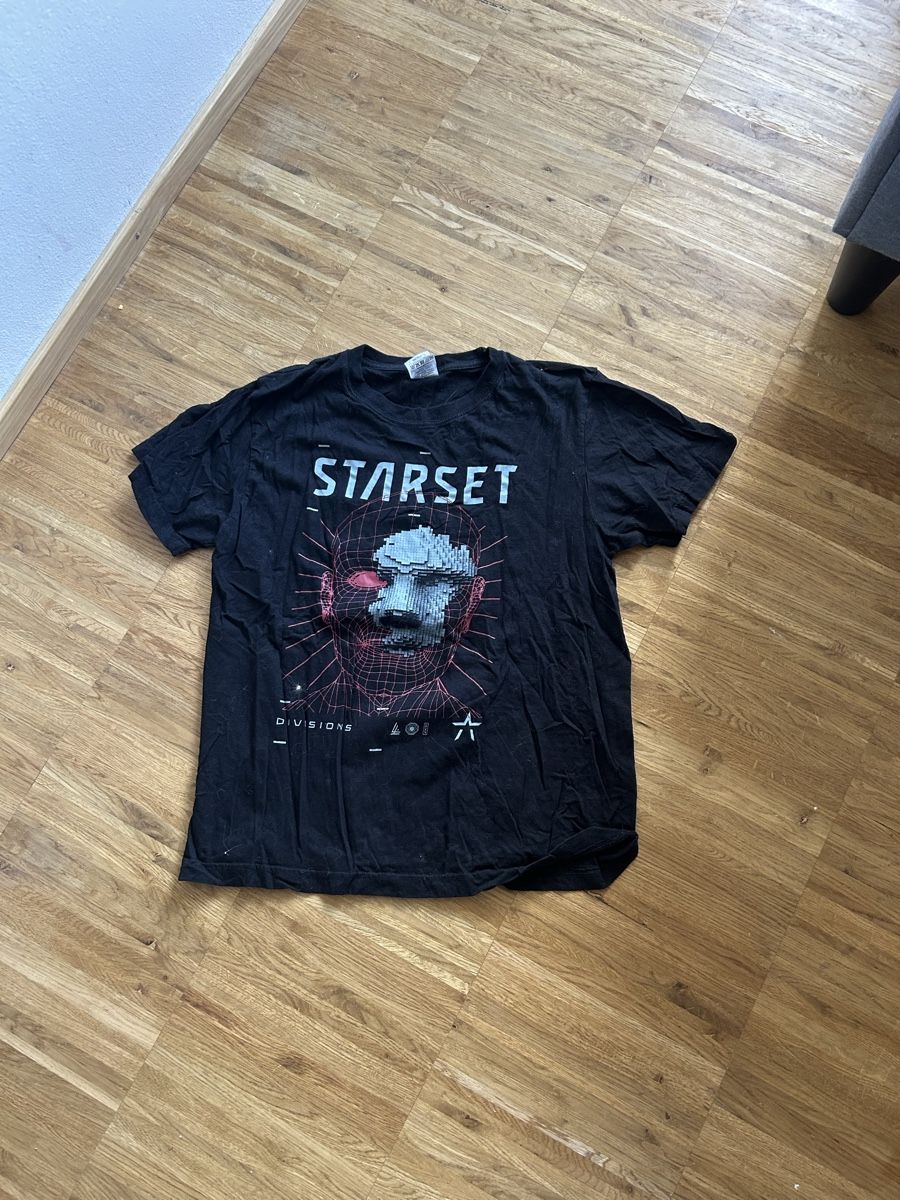 T-shirt: Starset Band Shirt – Usato da Wolfhausen venduto da eil_jc5j