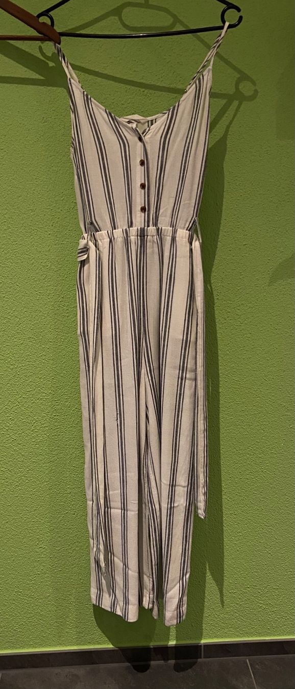 H&M Jumpsuits: Jumpsuit Grösse 34 – Gebraucht aus Schenkon von Simsalabi7