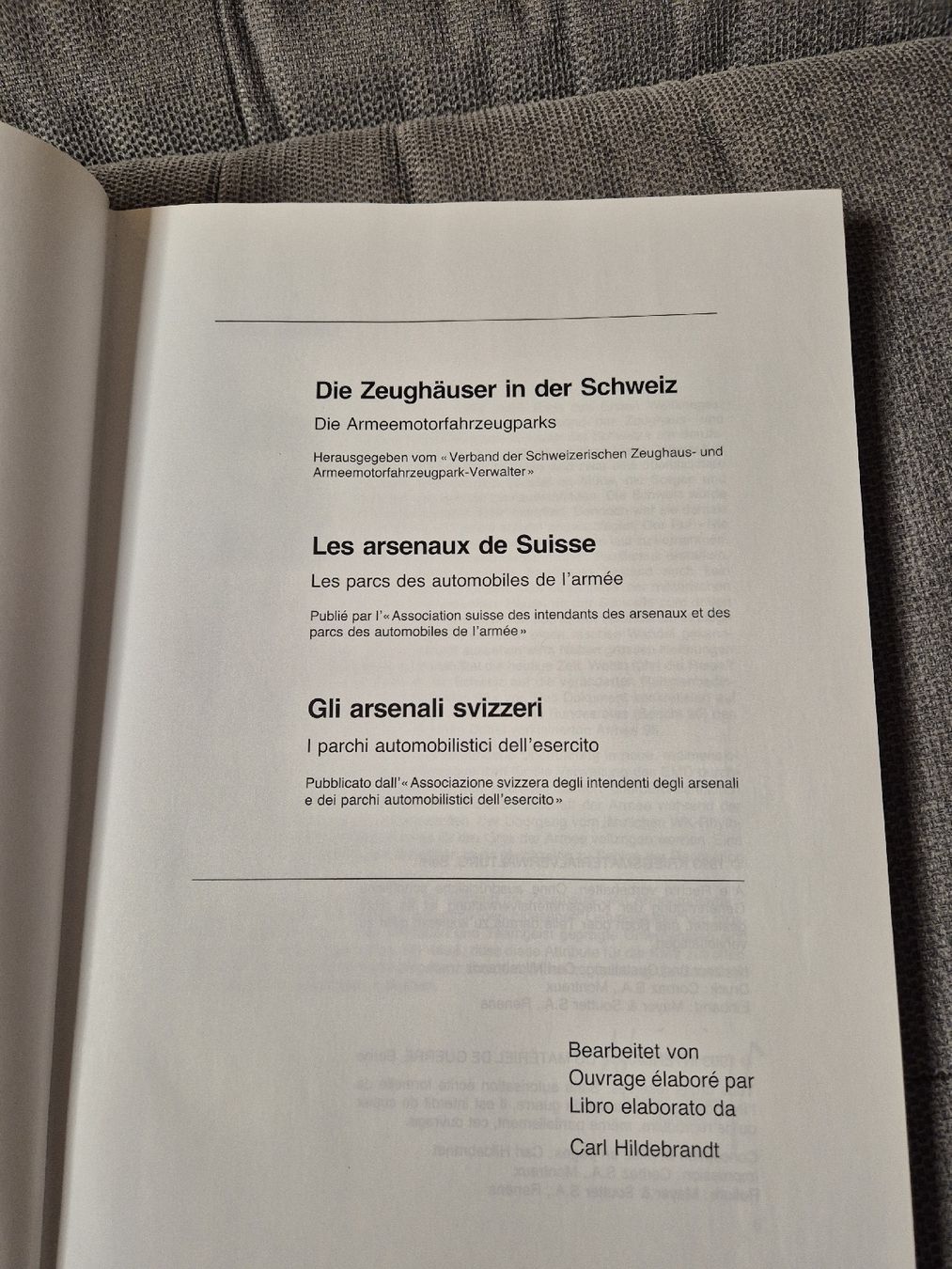Libri: Buch: Die Zeughäuser der Schweiz – Usato da Stalden (Sarnen) venduto da tschudi04 1