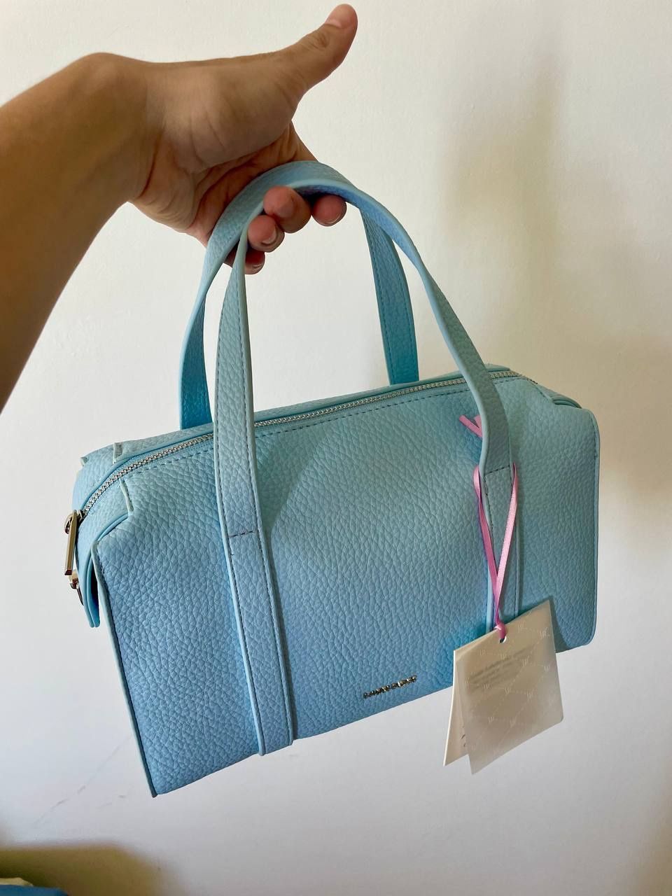 Borse da donna: Vendo bauletto azzurro – Nuovo (secondo la descrizione) da Brione s. Minusio venduto da Je_Jey 2