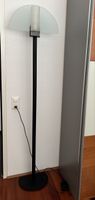 Elegante Stehlampe mit Glasschirm - Stilvolles Design
