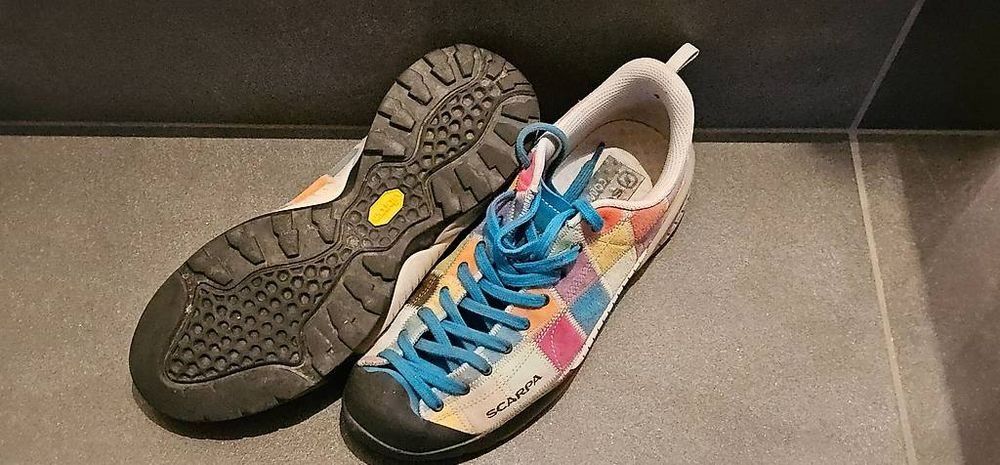 Scarpa Chaussures hommes: Scarpa Mojito Patchwork Limited Edition – D'occasion à Rüti GL par 4oops 2