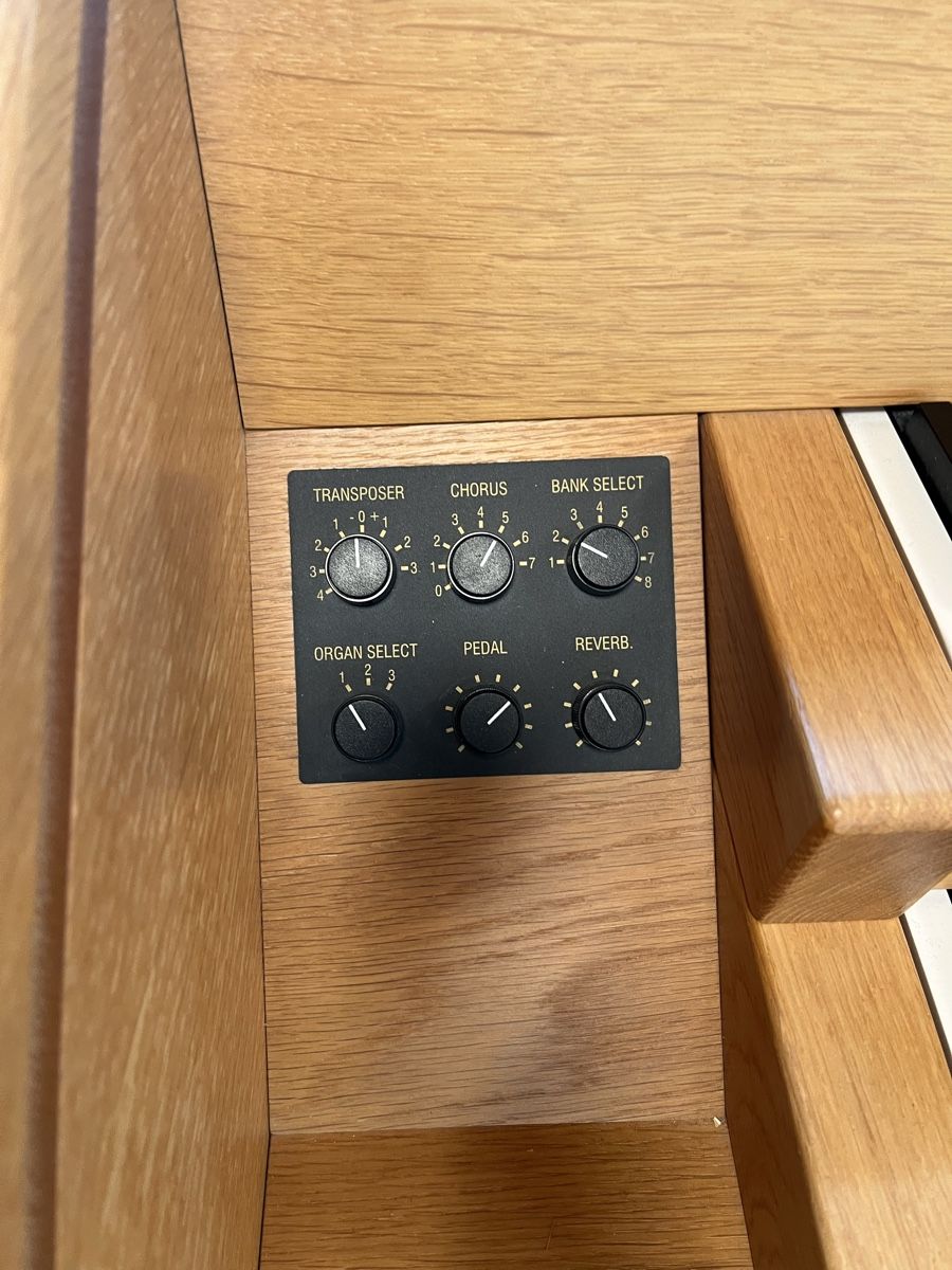 Strumenti musicali: Orgel Content Etude, Eiche hell, inkl. Sitzbank - Top Zustan – Usato da Rüti ZH venduto da Walti0 4