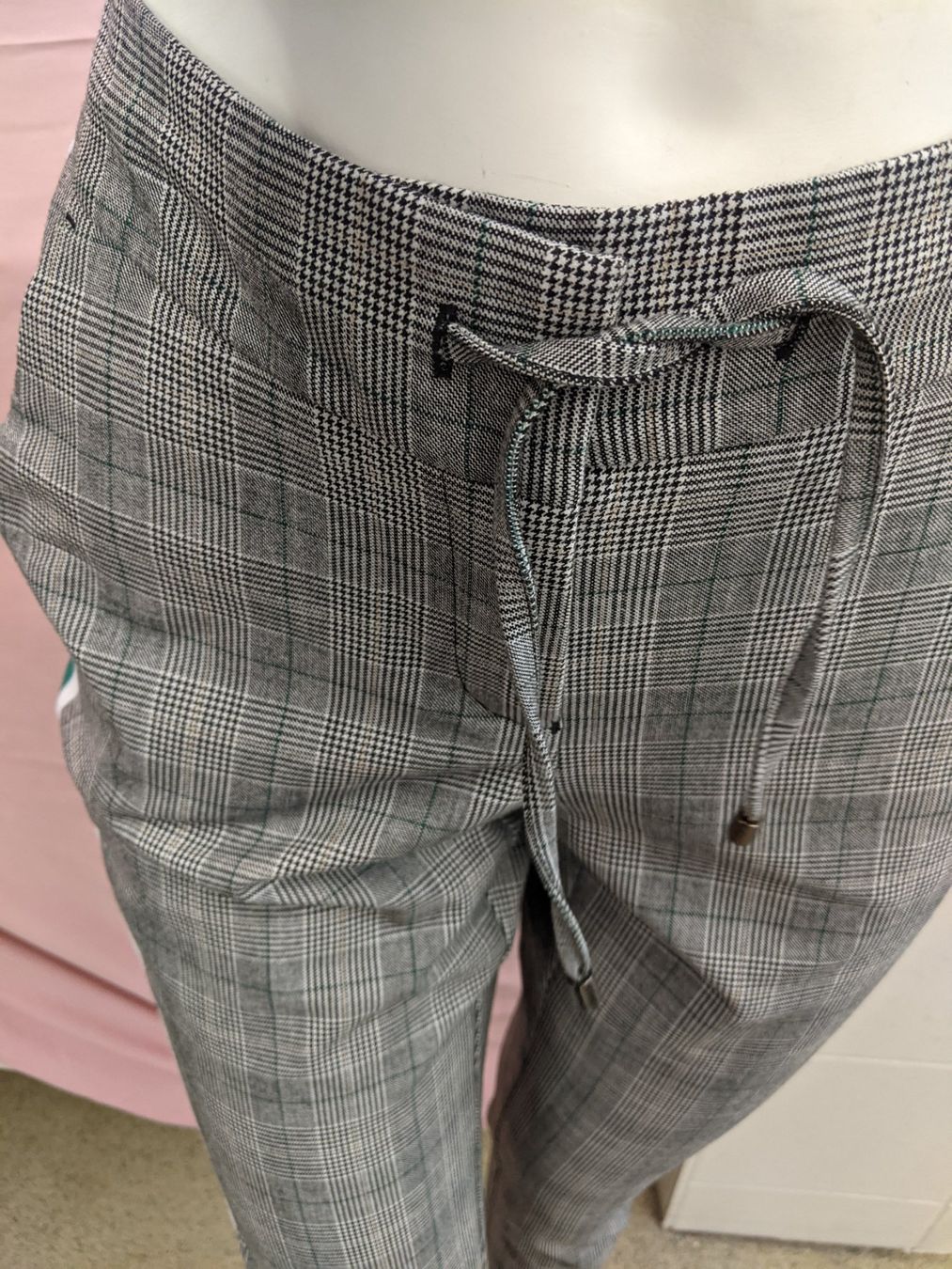Comma Pantaloni: Damenhose GR 36 – Nuovo (secondo la descrizione) da Langnau am Albis venduto da Judithsebi 3