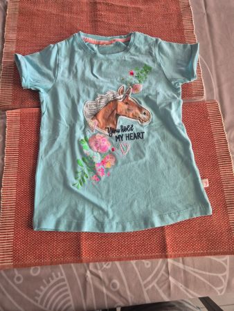 Tolles T-Shirt Pferd Motiv Grösse 128/134 von Salt&Pepper