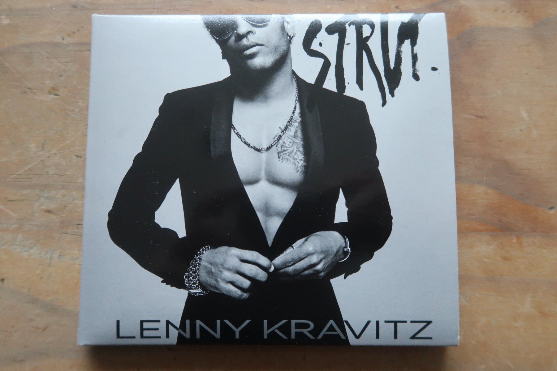 CD: LENNY KRAVITZ - STRUT - mit POSTER - CD – Usato da Basel venduto da Patiscat