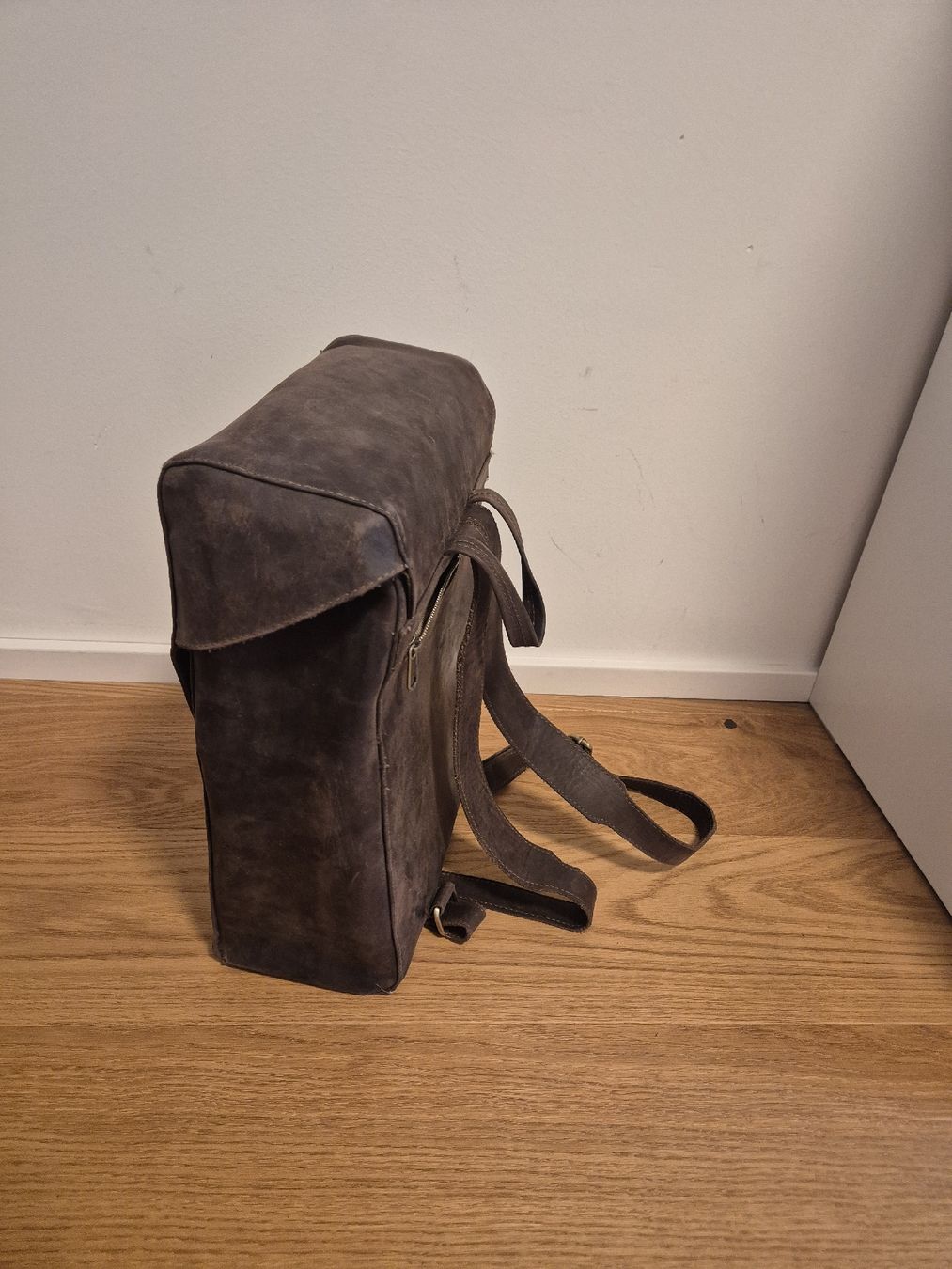 Zaini: Lederrucksack – Usato da Zürich venduto da luzuwi 1