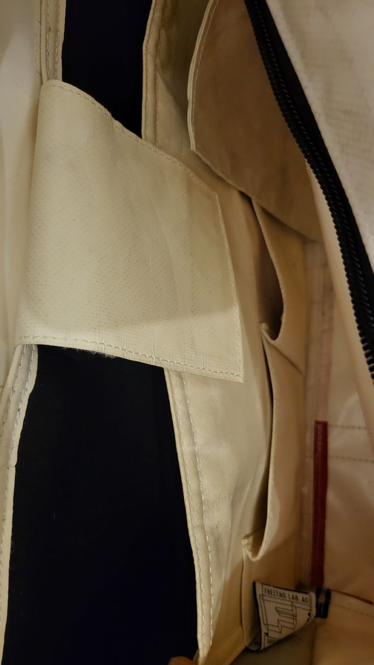 Freitag Taschen: Freitag Laptoptache F77 BEN – Gebraucht aus Sierre von val_vs7v 2