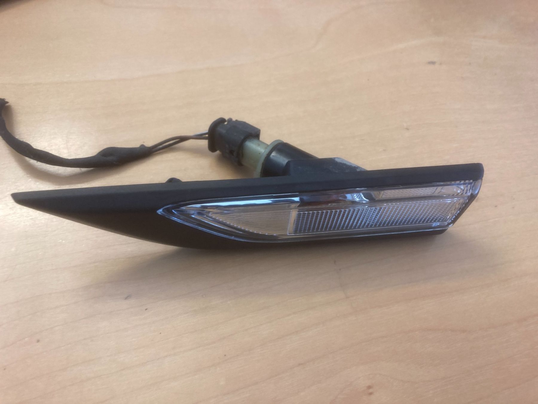 VW Fari: VW Caddy Blinker links – Usato da Cham venduto da Cham6332