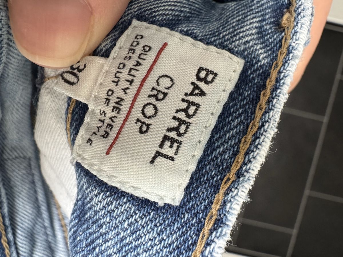 Levi's Jeans: Levis Barrell Crop Grösse 30 – Usato da Endingen venduto da Corinne_C_B 3