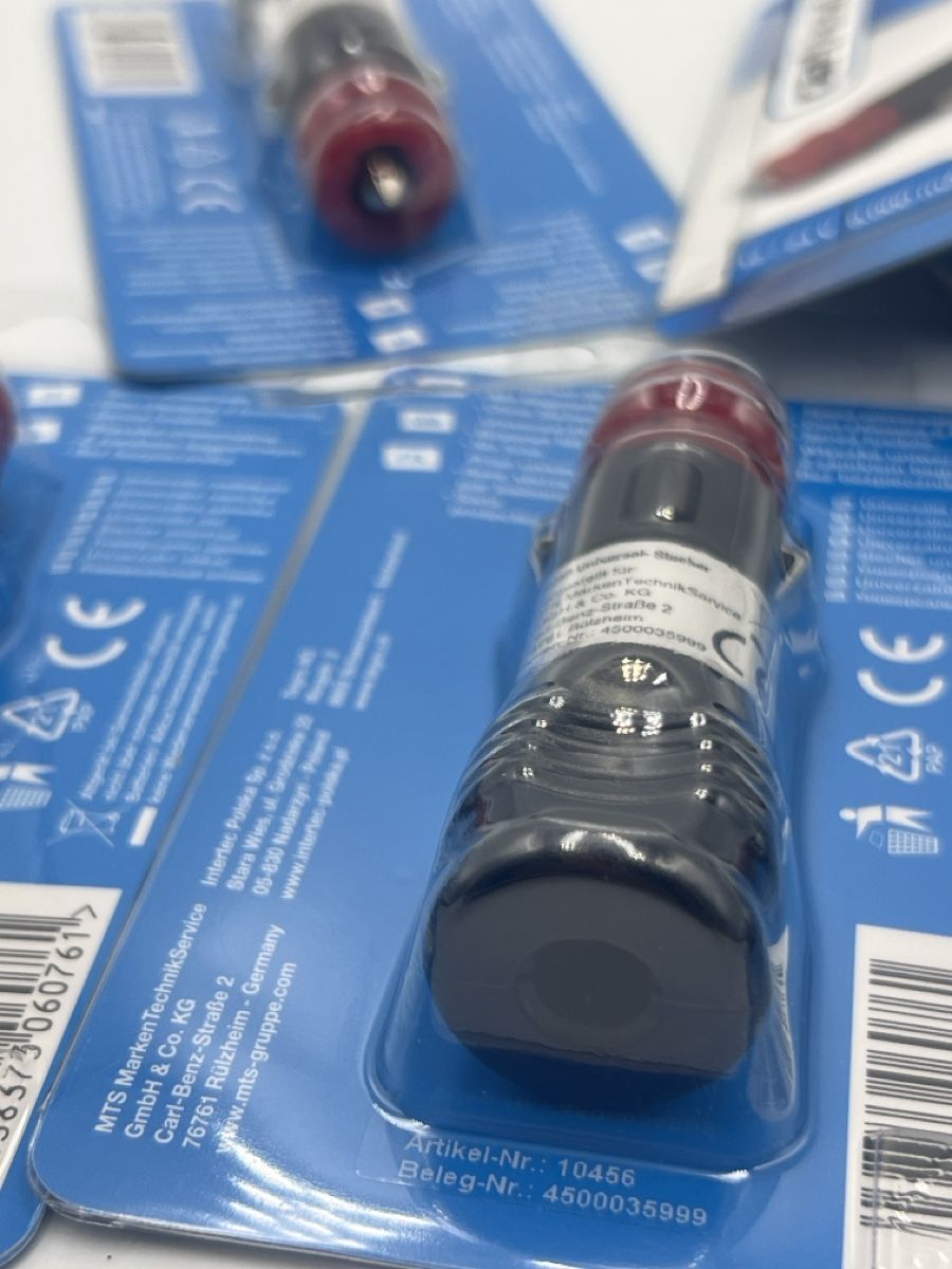 Caricabatterie: Universal-Stecker, neu, ungebraucht, Originalverpackt – Nuovo e nell'imballaggio originale da Emmen venduto da VK-Retail 2