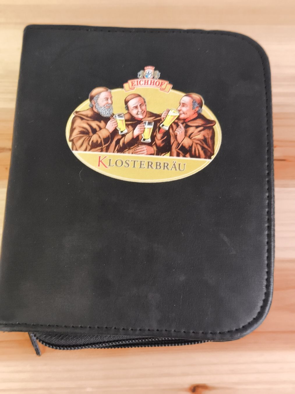Giochi: Kartenetui Eichhof Klosterbräu mit Spielkarten und Stift(A61 – Nuovo e nell'imballaggio originale da Künten venduto da Schnaepplihuus 1