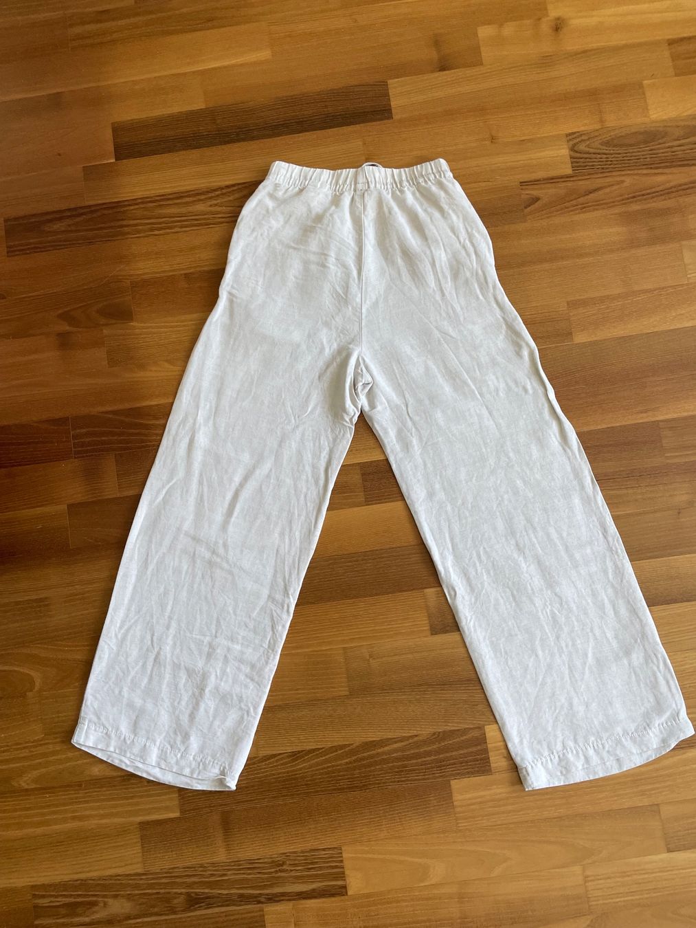 H&M Pantaloni: H&M Leinenhose Beige Gr. XS – Usato da Buchs SG venduto da VintageHomeCH 1