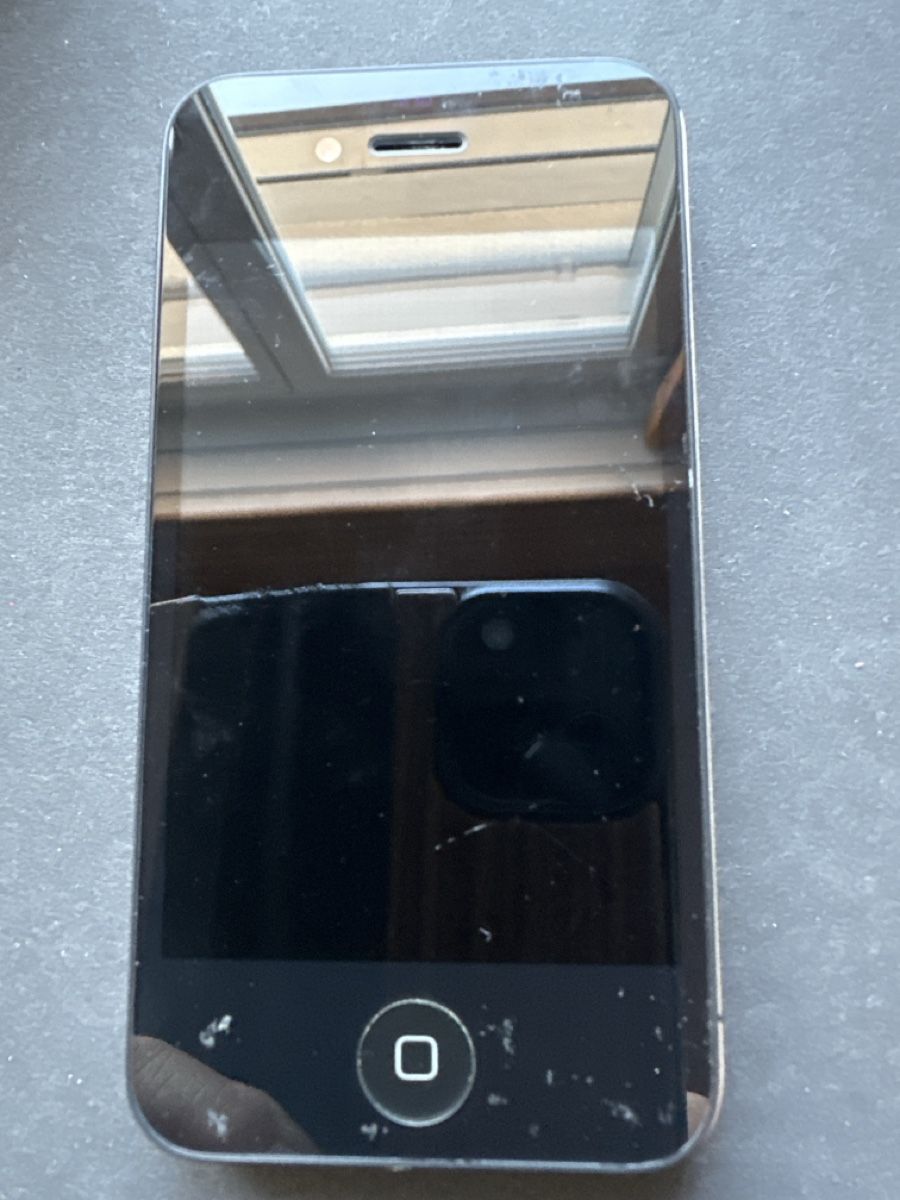 Apple Telefoni cellulari / Smartphones: Smartphone Apple iPhone 4 Modell A1332 defekt – Difettoso da Berikon venduto da Rueegg4