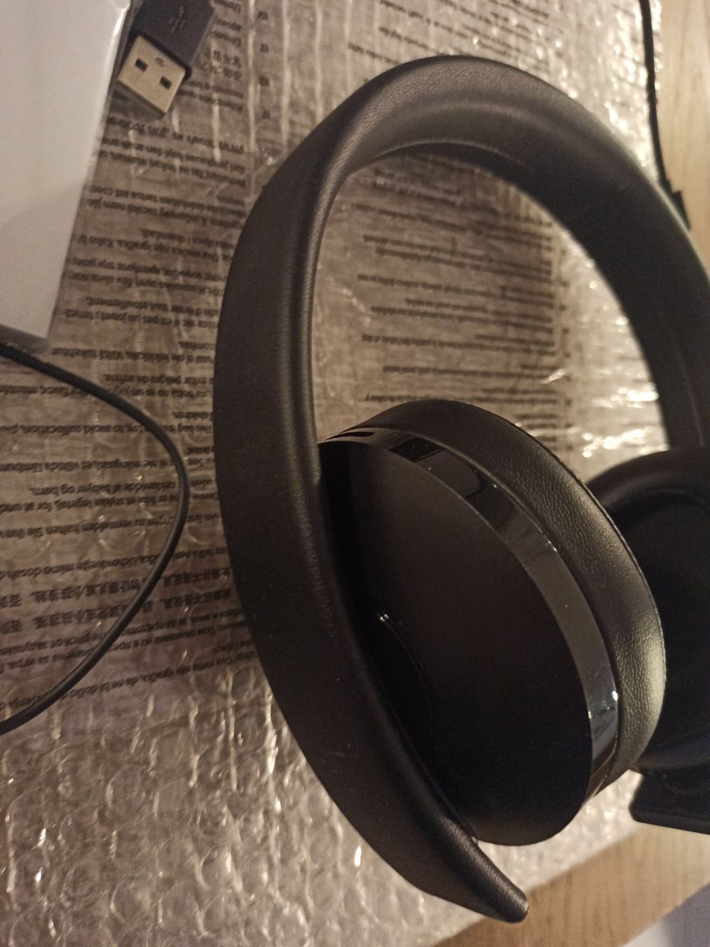 Sony Cuffie: Sony PlayStation Gold Wireless Headset PS4 – Usato da Oberweningen venduto da mar_87mx 6