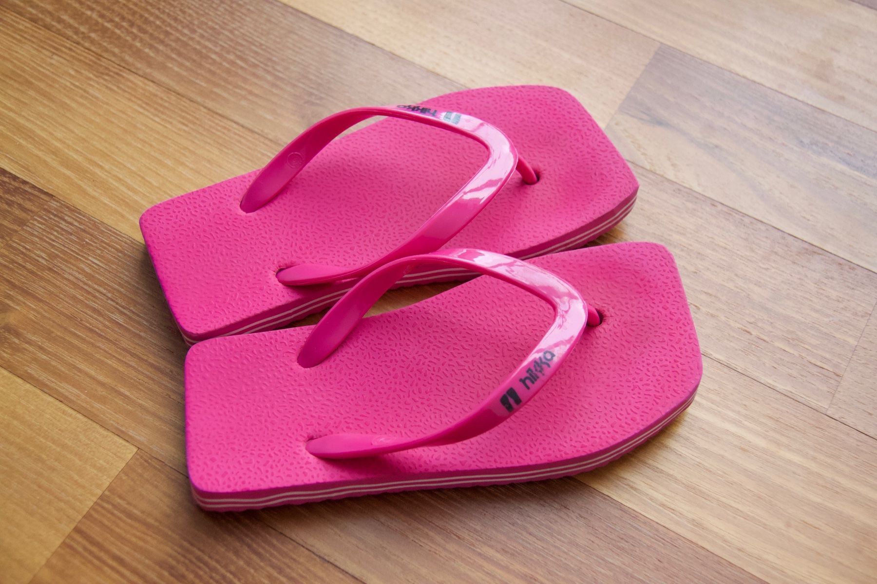 Schuhe für Mädchen: Modische Flip-Flops für Mädchen, Gr. 18 – Gebraucht aus Uetikon am See von Vil4523 3