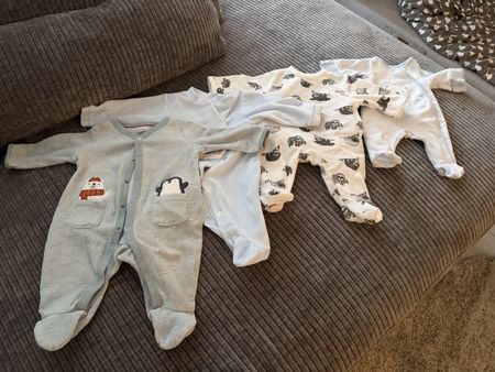 6x Babystrampler velour/baumwolle Gr. 56