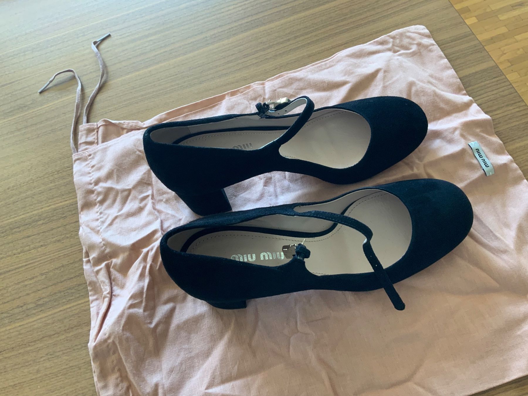Miu Miu Scarpe da donna: Miu Miu: chaussures neuves – Nuovo (secondo la descrizione) da Genève venduto da Taracolac20 2