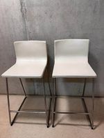 Set 2 sgabelli design moderno, similpelle bianca