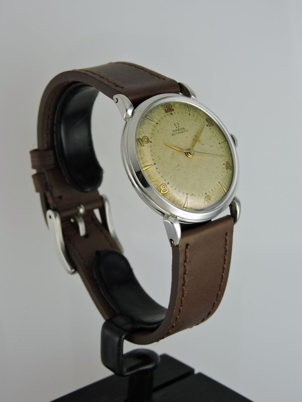 Omega Orologi: 1946 Omega Automatic 2445-1 - Serviced Bumper Movement – Usato da Bern venduto da Vintage-Oyster 2