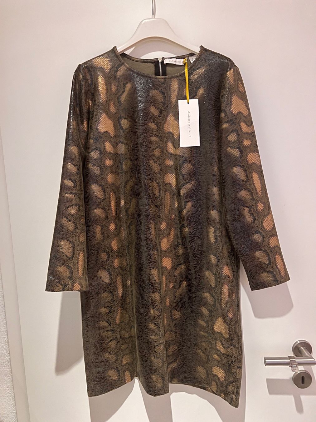 Robes: Vestito – Neuf (Voir description) à Bellinzona par bul_mvy5 1