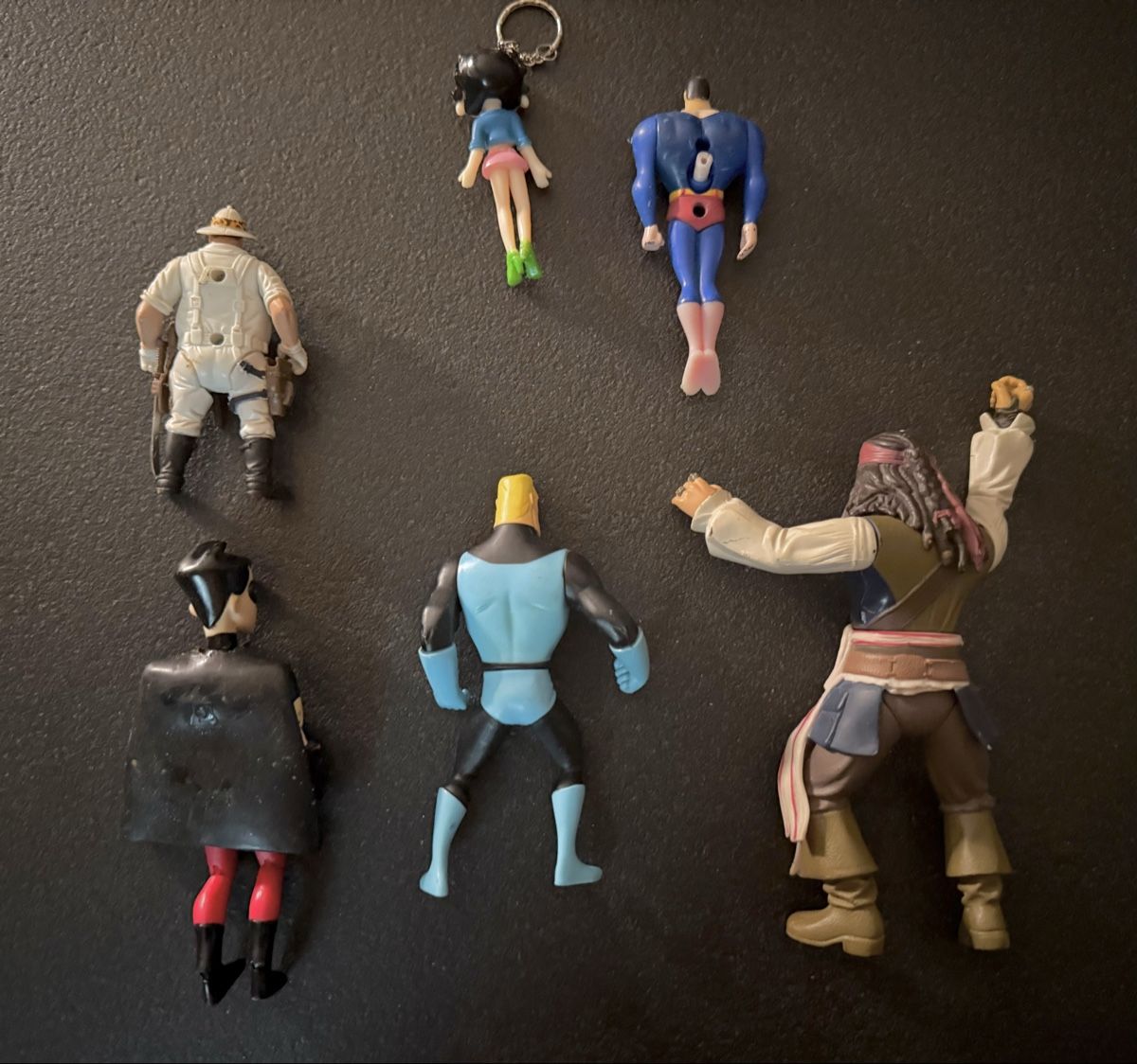 Disney Spielzeuge: 6 Figurines divers ( DC comics, Disney,…) – Gebraucht aus Uvrier von sauma85 1