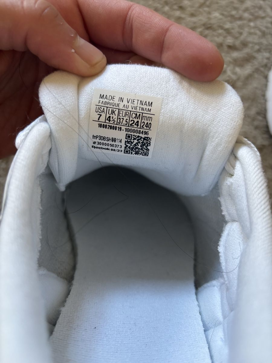Reebok Scarpe da uomo: Reebok Classic neuves  – Nuovo (secondo la descrizione) da La Chaux-de-Fonds venduto da _saraa23 1