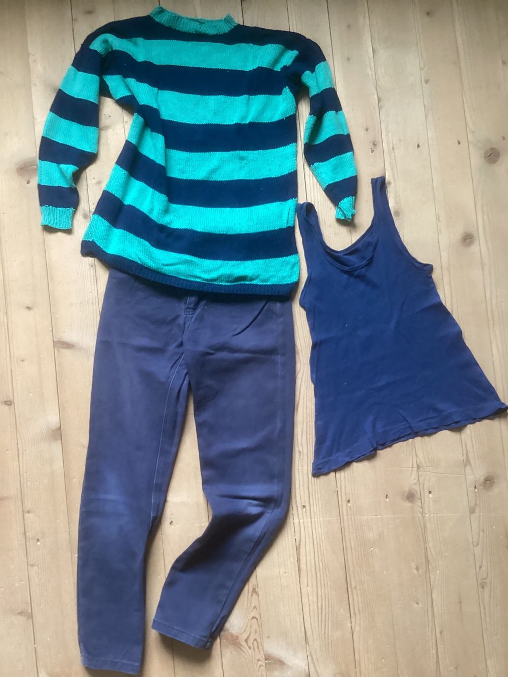Levi's Jeans: Levi's Jeans Gr. 12, gestreifter Pulli, Top, Bakito-Jeans – Usato da Muttenz venduto da bar_ws7n
