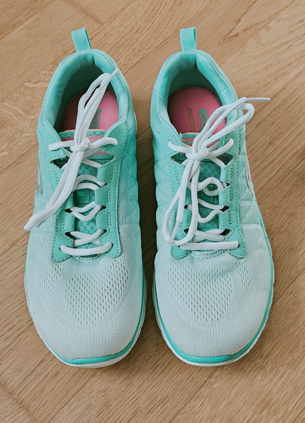 Skechers Scarpe da uomo: Skechers Sneaker, hellgrün, Grösse 39 – Usato da Liestal venduto da Nerina5
