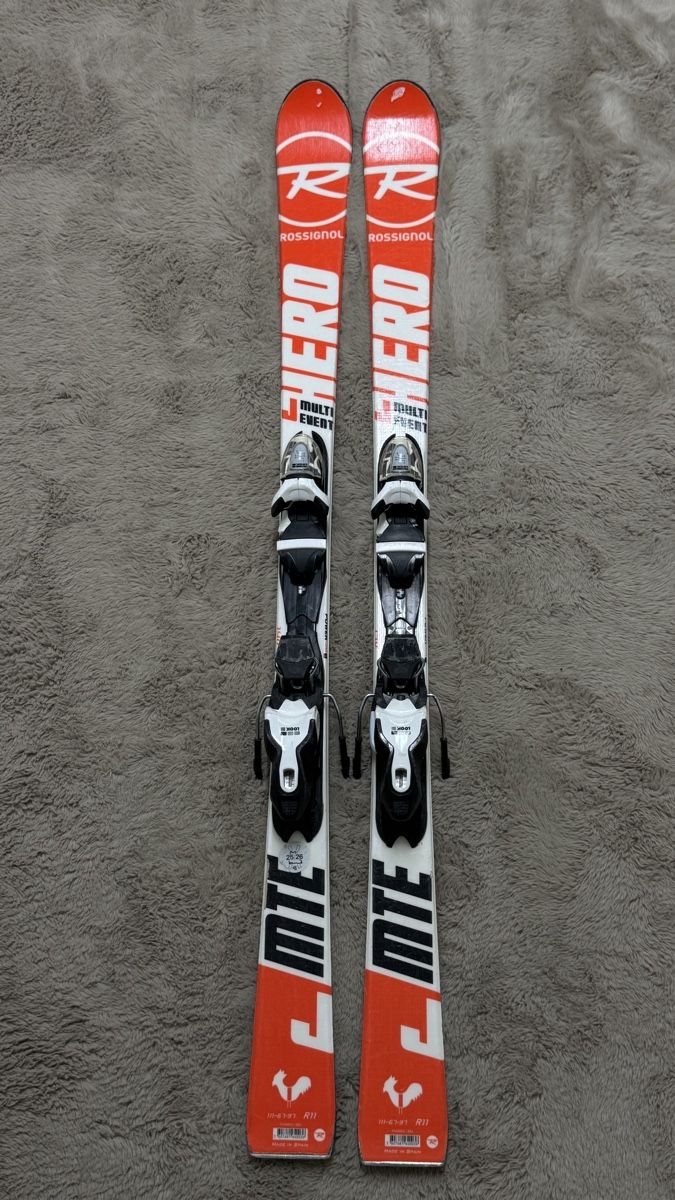 Rossignol Sci: Rossignol Hero Multi Event 140cm  Renn Ski mit Bindung  – Usato da Dietlikon venduto da Ajan.001
