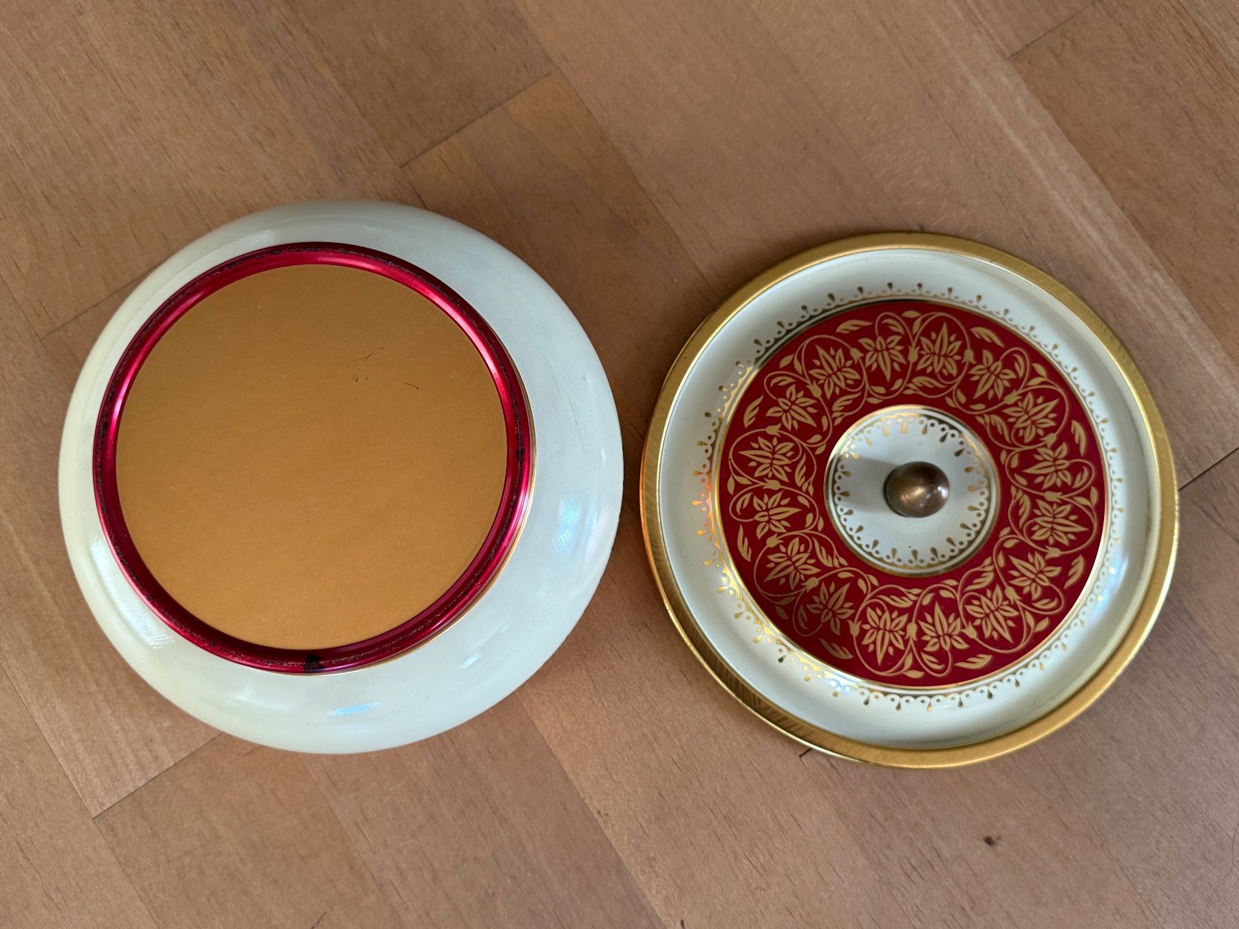 Contenitori & Simili: Bisquit  Guezli Dose Blech vintage – Usato da Wittwil venduto da Schnaeppli64 1