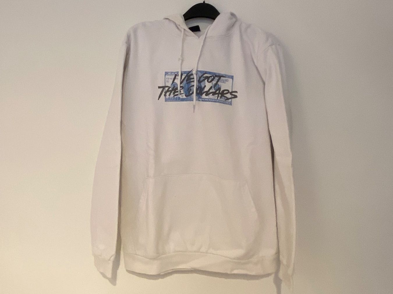 Maglioni & Felpe: weisser Kapuzen Pulli (Grösse L) – Usato da Basel venduto da vul_ws96