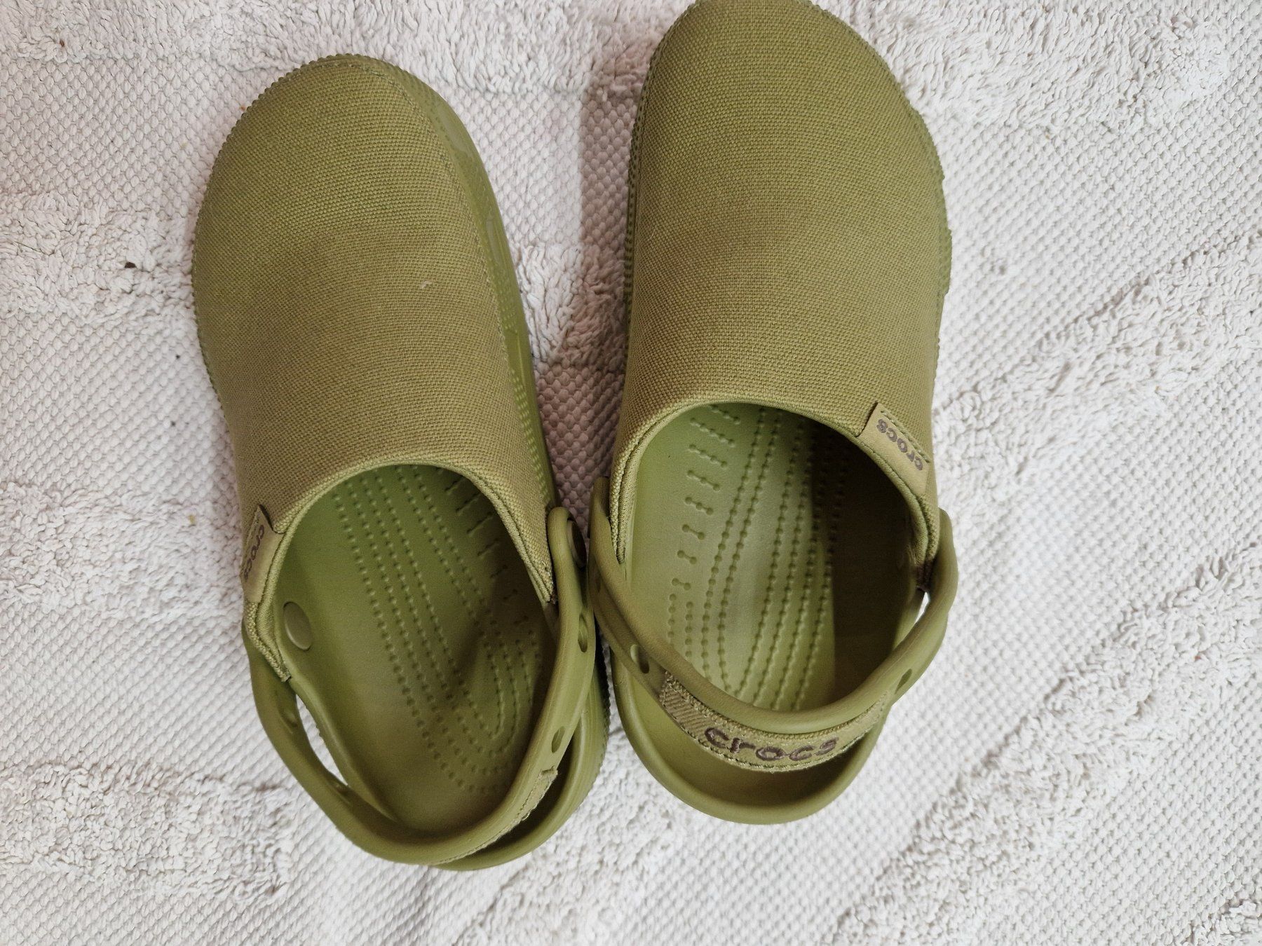 Crocs Scarpe da donna: chaussures crocs neuves t.38 – Nuovo (secondo la descrizione) da Crassier venduto da steff2000 1