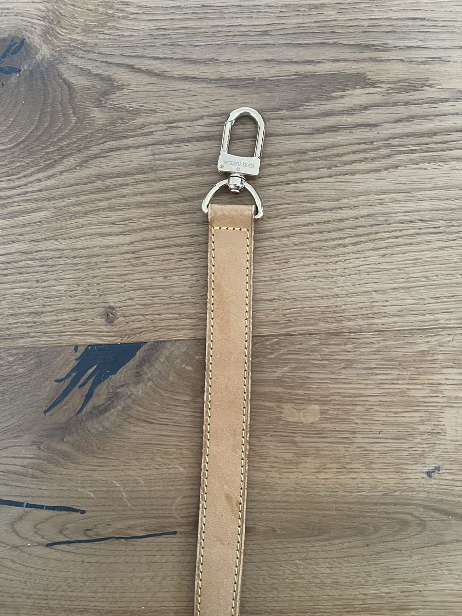 Louis Vuitton Altro in  Abbigliamento & Accessori: Louis Vuitton Keepall Schulterriemen – Usato da Zweidlen venduto da jay-m4 5