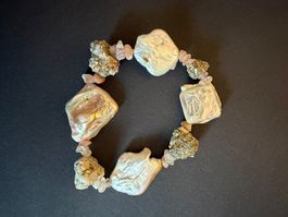 Keshiperlenarmkette mit Pyritsteinen