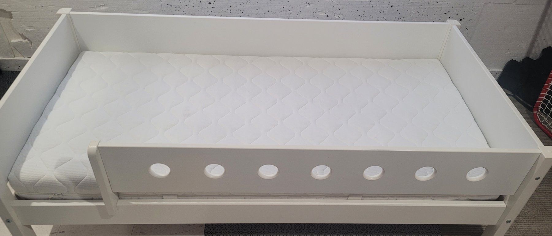 Flexa Letti: FLEXA-Bettgestell 90x200 – Usato da Dübendorf venduto da win_d97m 1