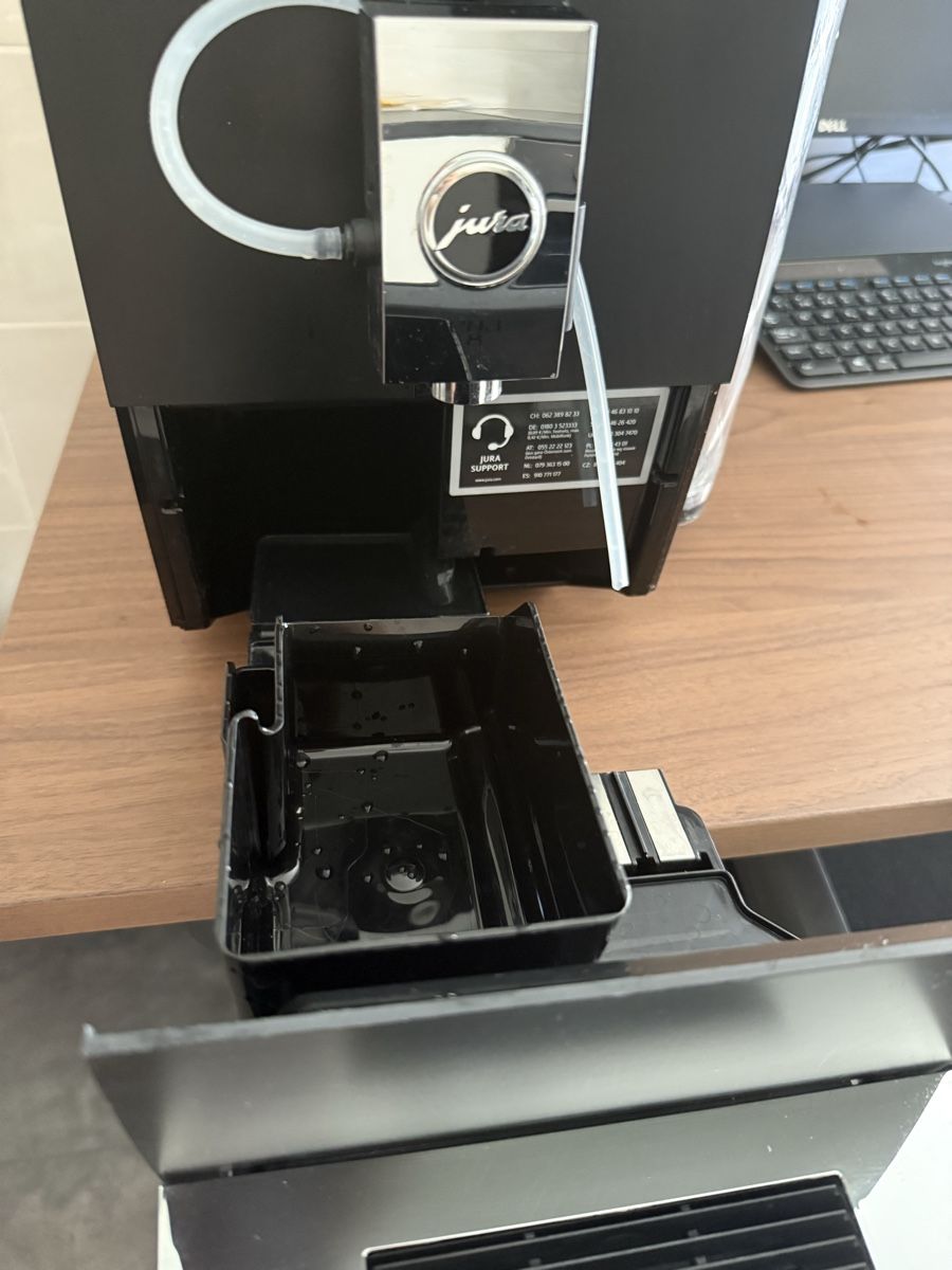 Jura Macchine per caffè & Macchine per espresso: Jura Ena8 Coffee Machine – Usato da Genève venduto da cat_8jbv 5