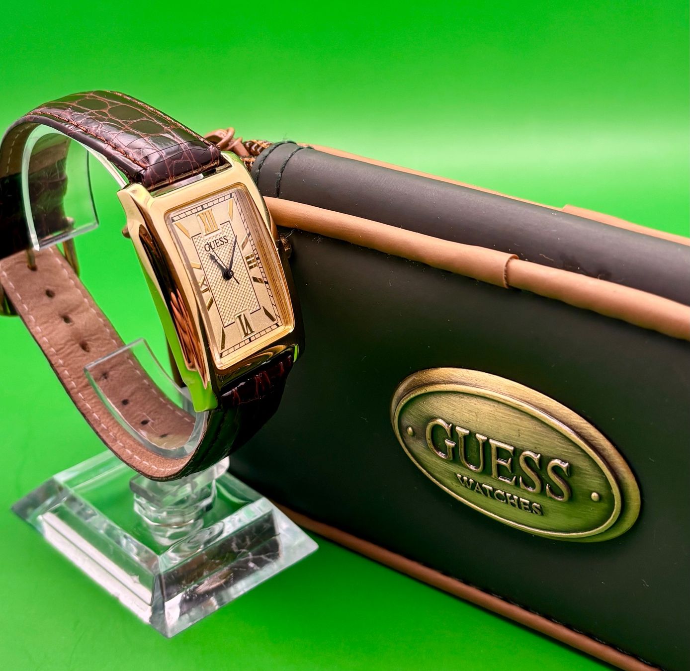 Guess Orologi: VINTAGE GUESS MIT ORGINAL ETUI – Usato da Rorschach venduto da ZeitWerk.10 4