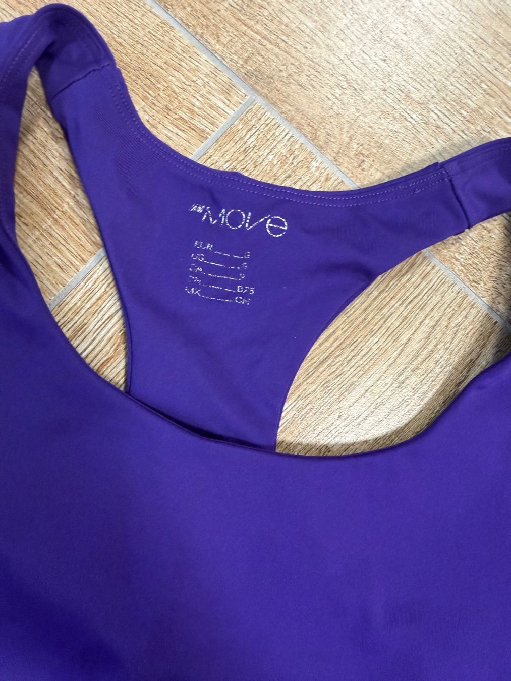 H&M Lotti di vestiti: Set Sport BH und Shorts H&M Move – Nuovo (secondo la descrizione) da St. Gallen venduto da kka_l9wg 3